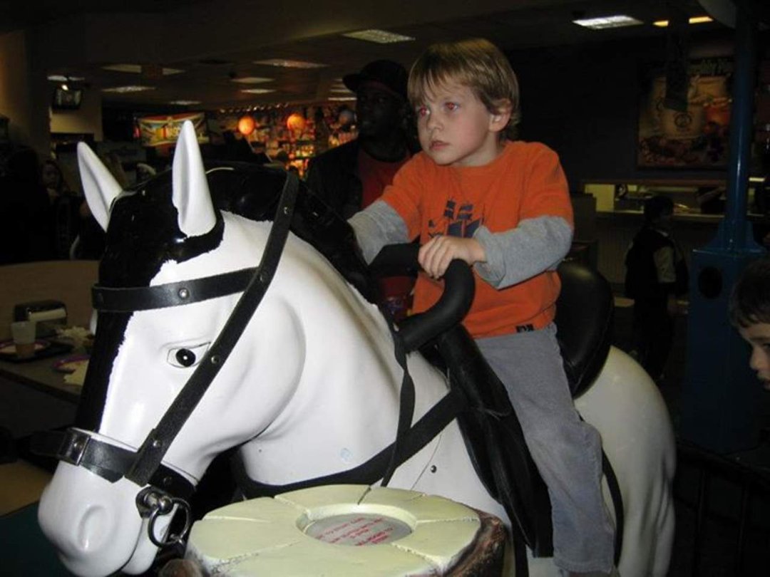 Stephanie Hunt's album, Chuck E Cheese with kids