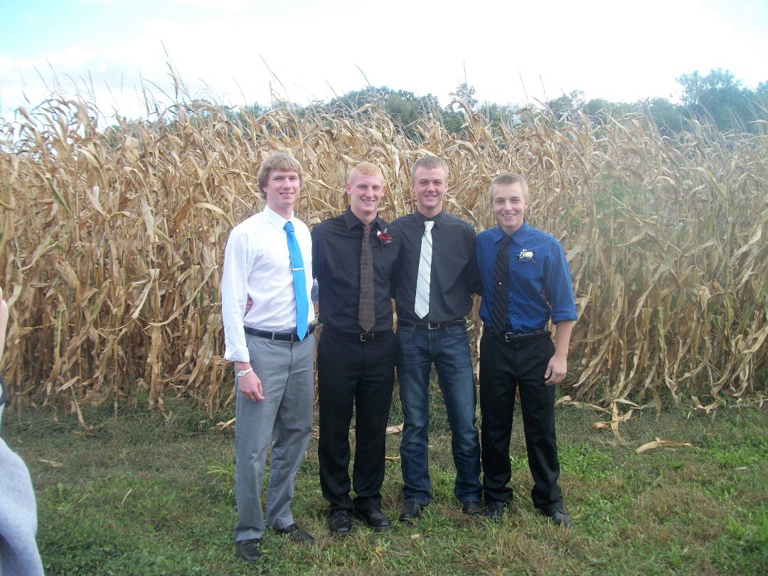 Johnny Eissens' Classmates profile album