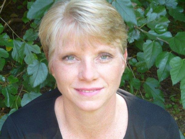 Lori Maloney's album, Profile Pictures