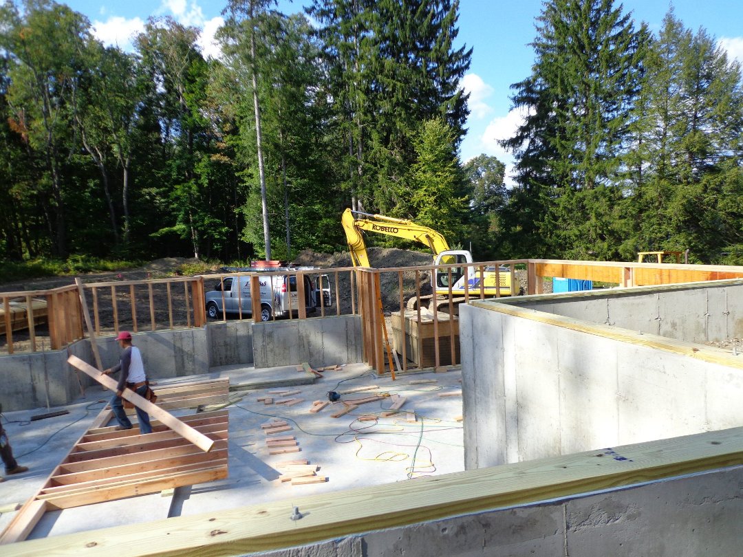 Charlene Antonelli's album, Aspetuck Pines House Building