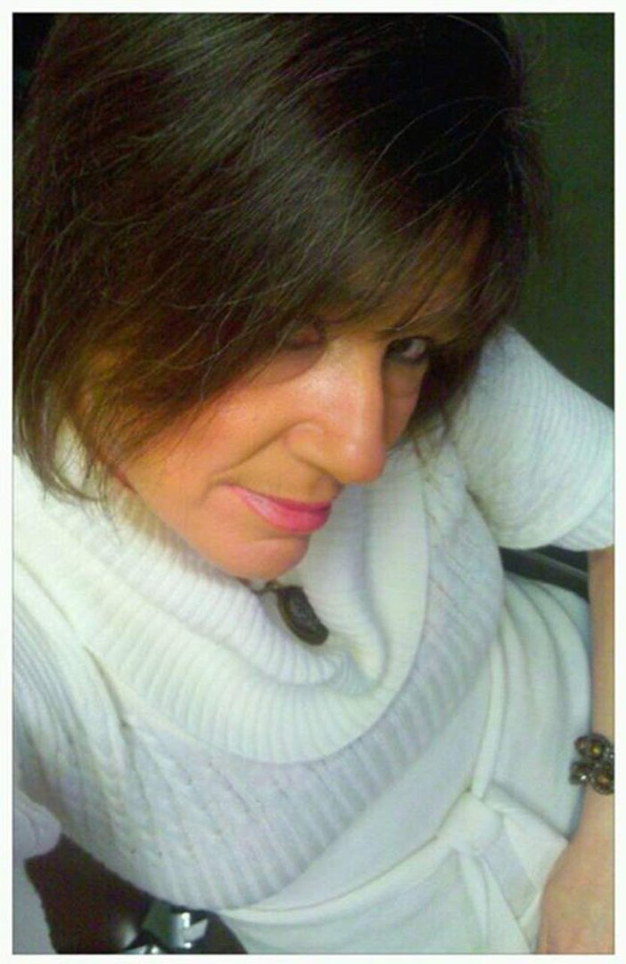 Beth weiand's album, Profile Pictures