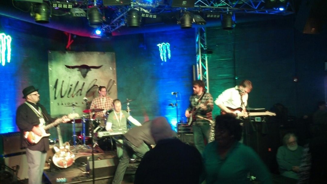 Brian Davis' album, Mobile Uploads