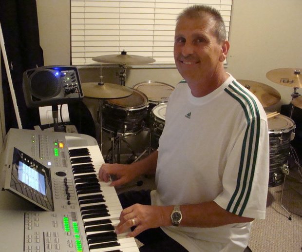 Glenn Hacker's album, Profile Pictures