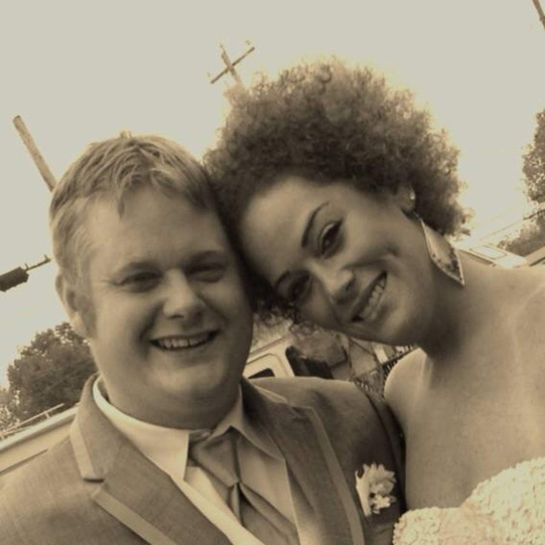 Amber Betts' album, Profile Pictures