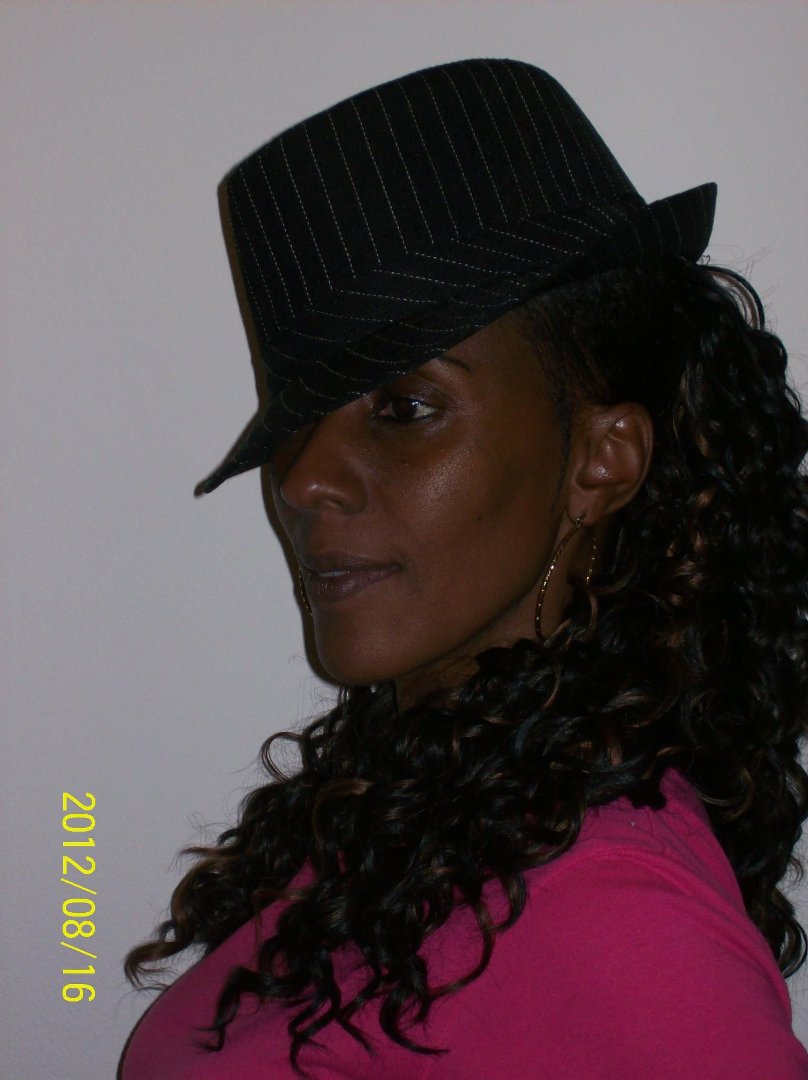 Wanda James' album, Profile Pictures