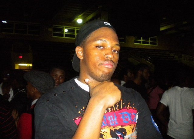 DeChane Grinton's album, Profile Pictures
