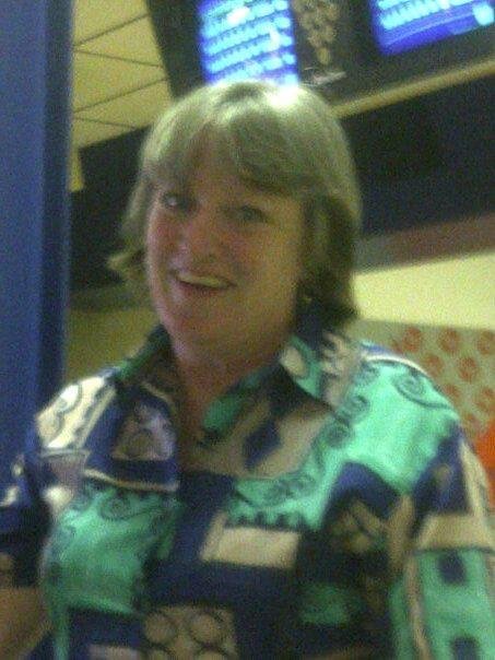 Leslie Robinson's album, Bowling with disciple sisters