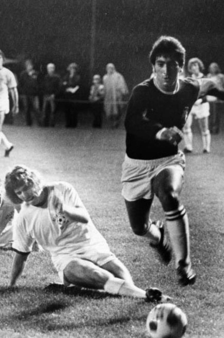 Robert Ehrlich's album, Old Soccer Photos