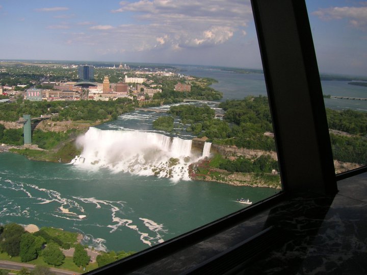 Leslie Comer's album, Niagara Falls
