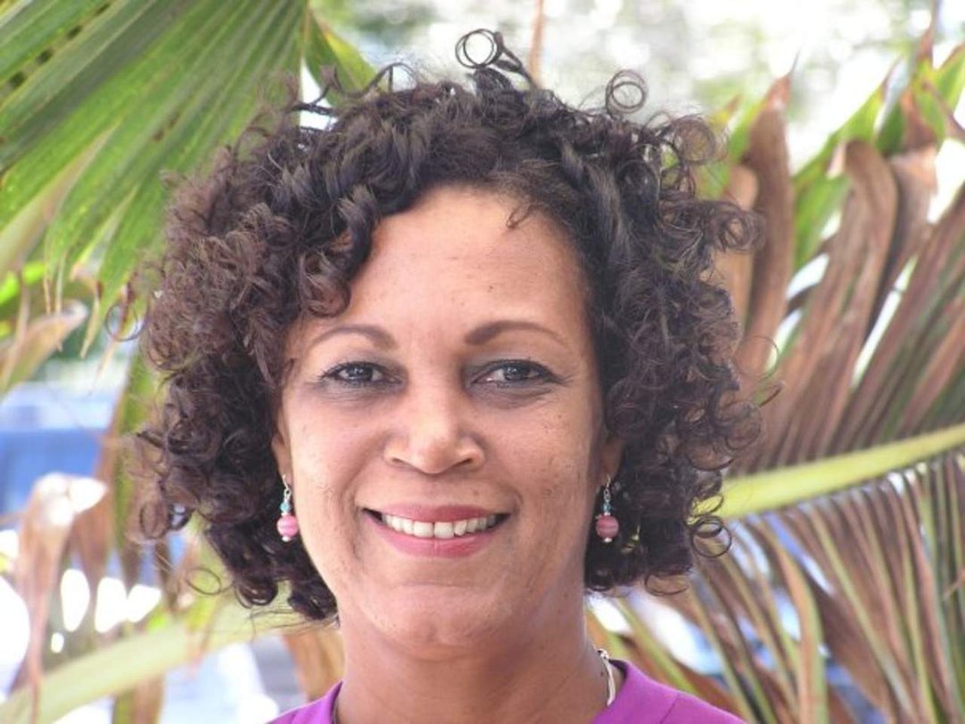 Sandra Taylor's album, Profile Pictures