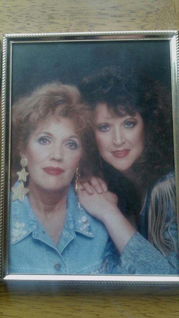 Roxanne Bishop's album, Mobile Uploads