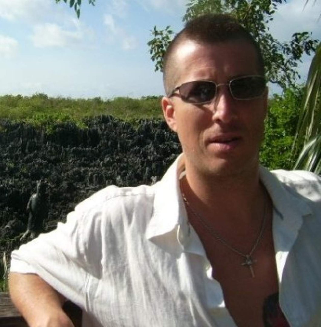 Michael Wolfe's album, Profile Pictures