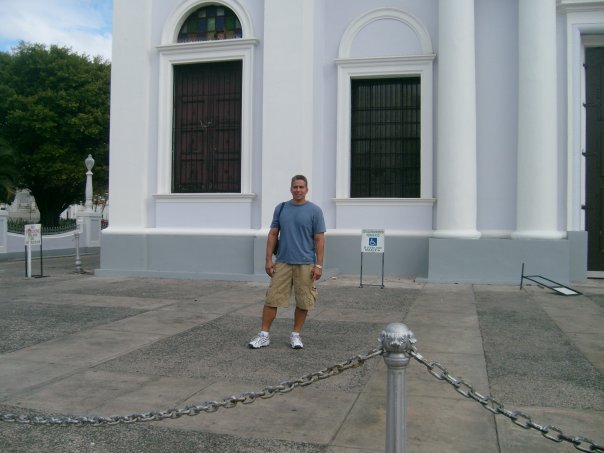 Cesar Arriaga's album, Profile Pictures