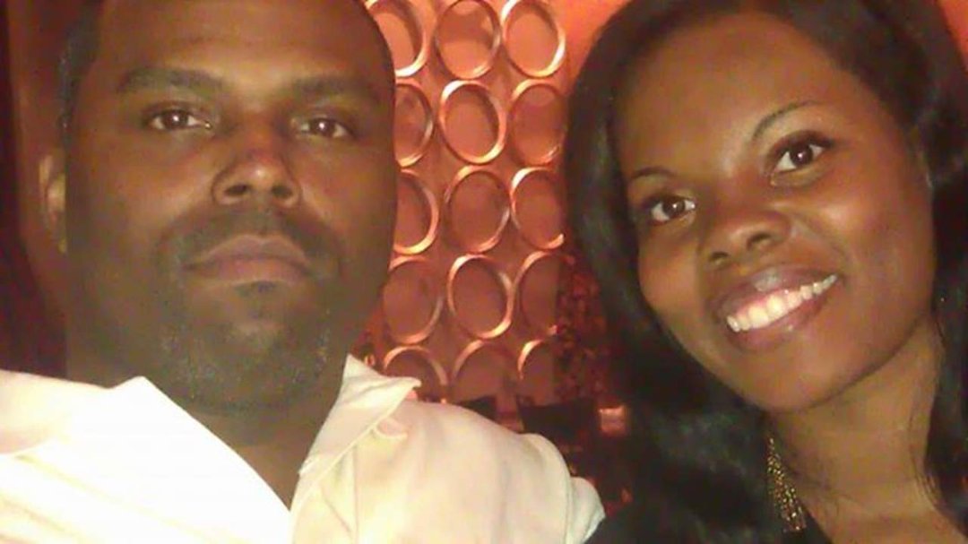 Reginald Rogers' album, Mobile Uploads