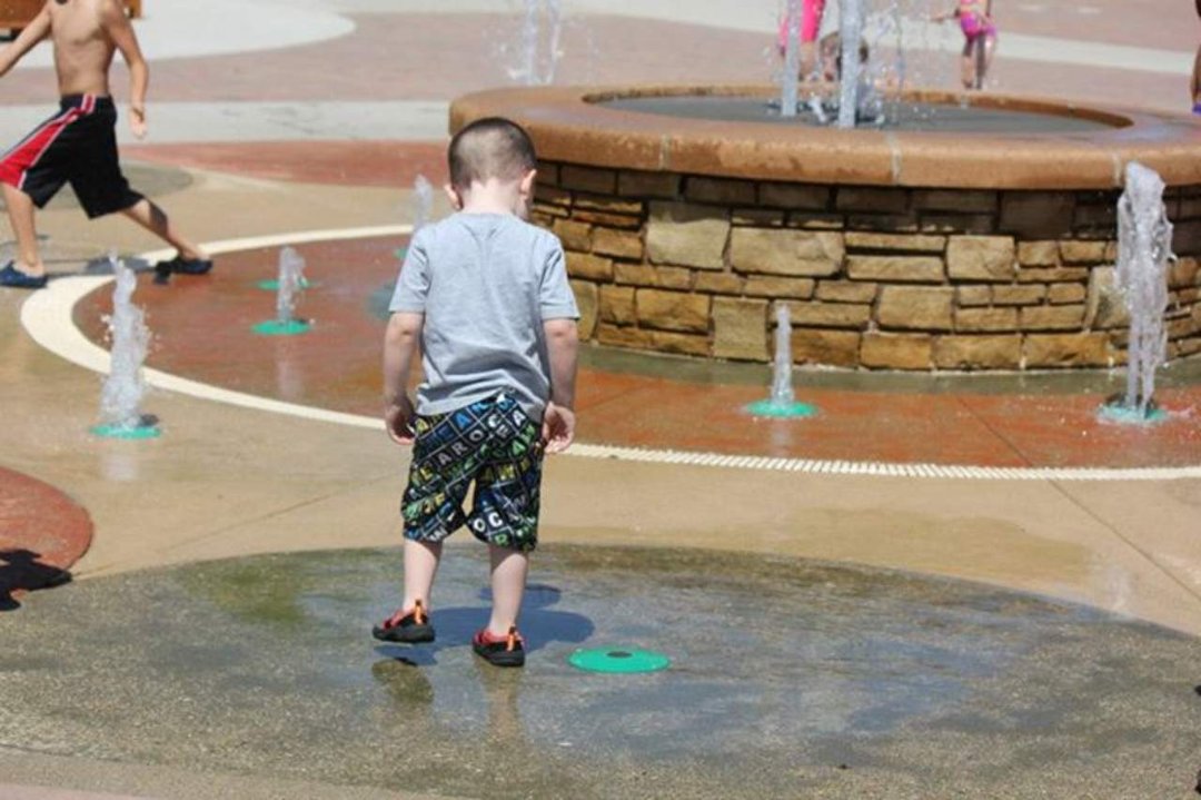 Crista Prill's album, Summer fun at Whitney Fountain