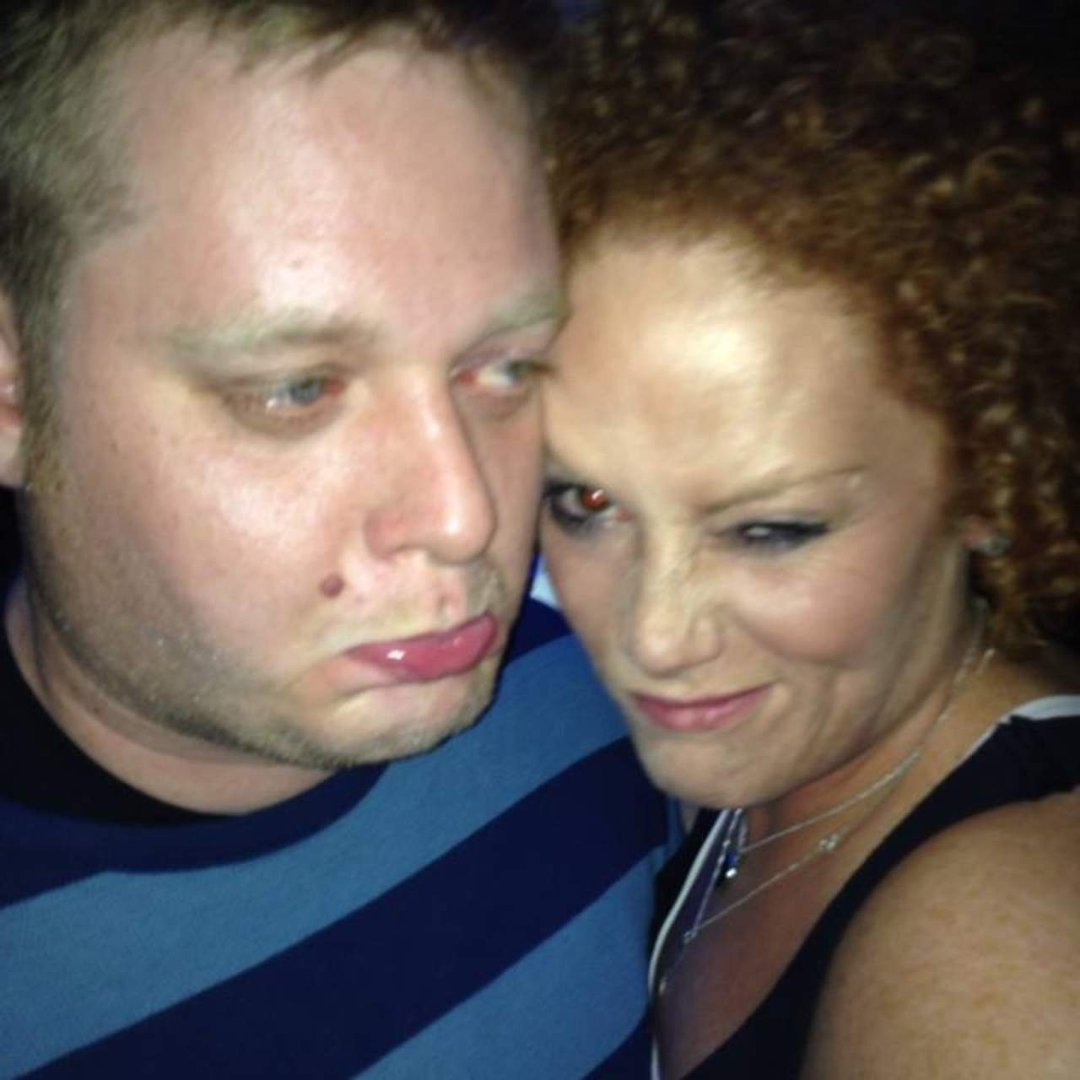 Amber Betts' album, Profile Pictures