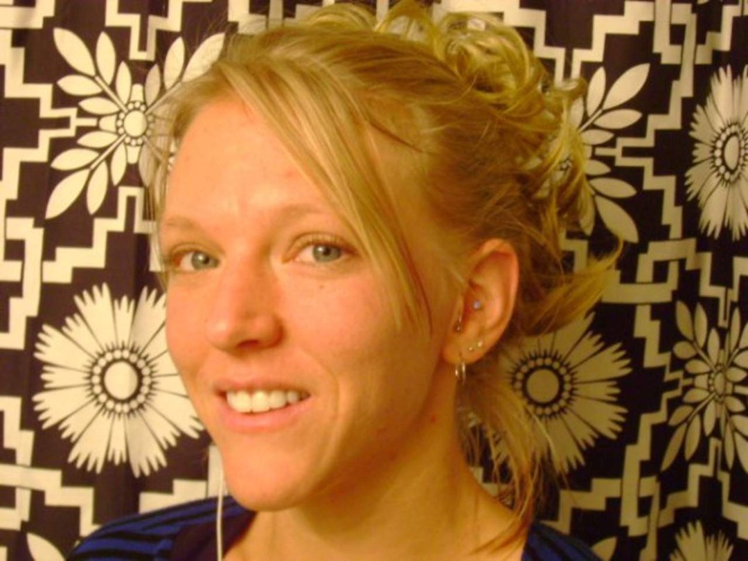 Sara Droll's album, Profile Pictures
