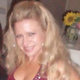 Aimee Webb's album, Profile Pictures