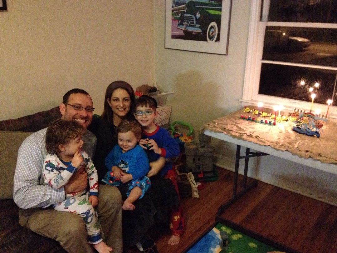 Rabbi Singer's album, Mobile Uploads