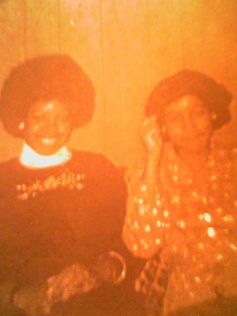 Avis Osborne's album, Mobile Uploads