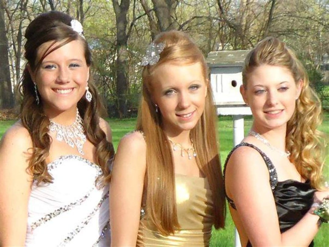 Kimberly Audlehelm's album, Lindsey Cronk's Junior Prom 4/31/11