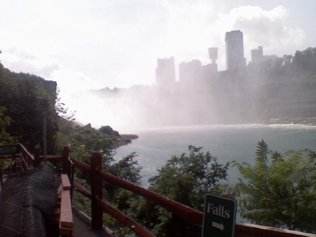 John Adams' album, Niagra falls