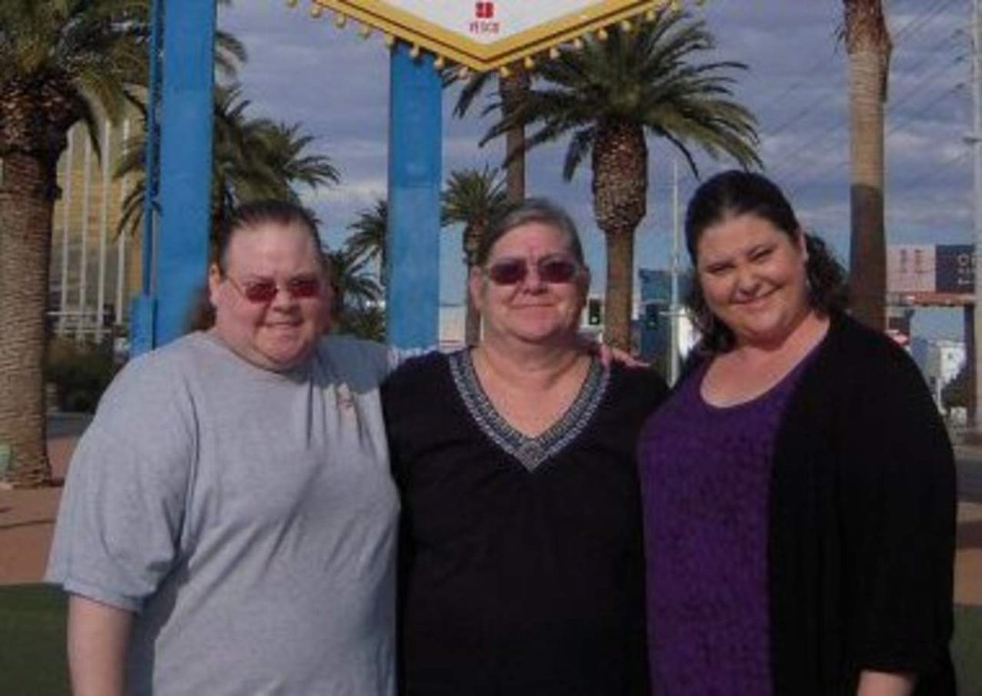 Jo Ellen Usher's album, Profile Pictures