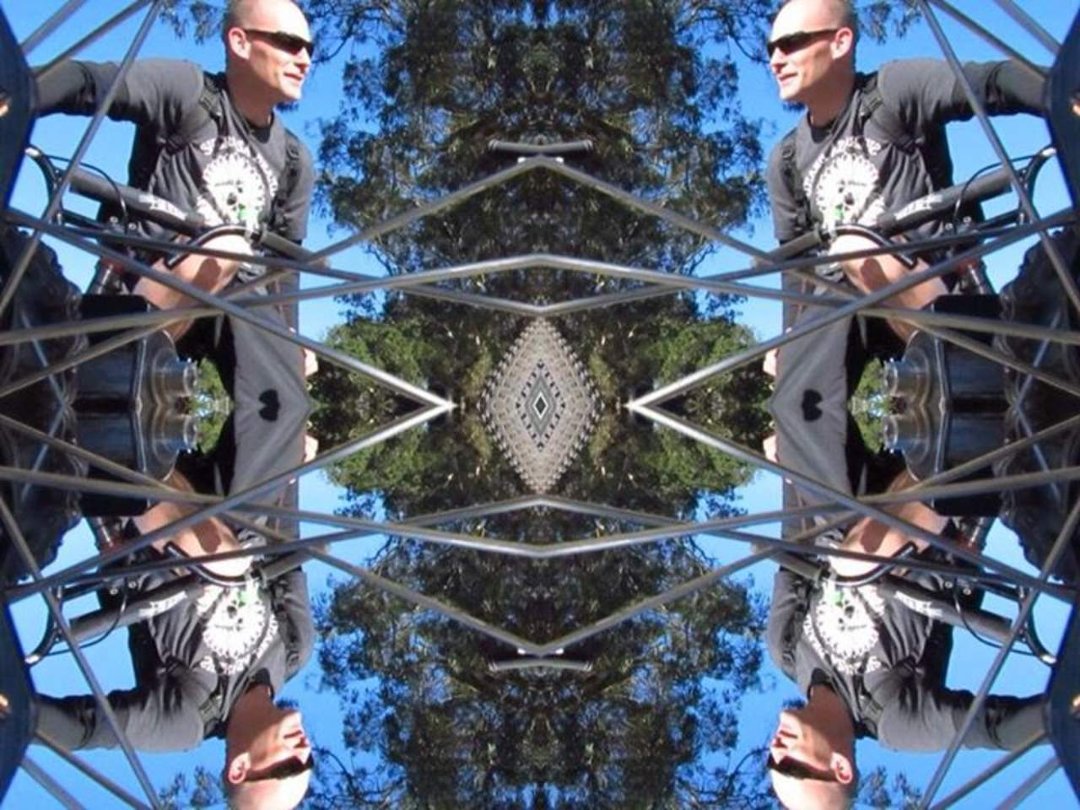 Kenneth Burgess' album, Mobile Uploads