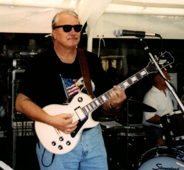 Dennis Clinton's album, Profile Pictures