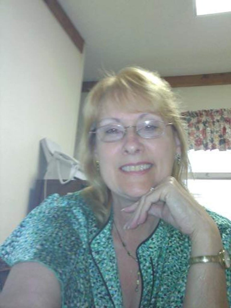 Patty Lyman's album, Profile Pictures