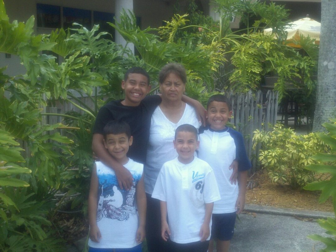 Daniel Reyes' album, Easter Sunday 2011