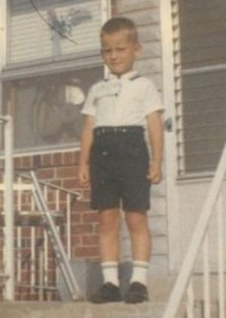 Michael Schuster's album, Profile Pictures