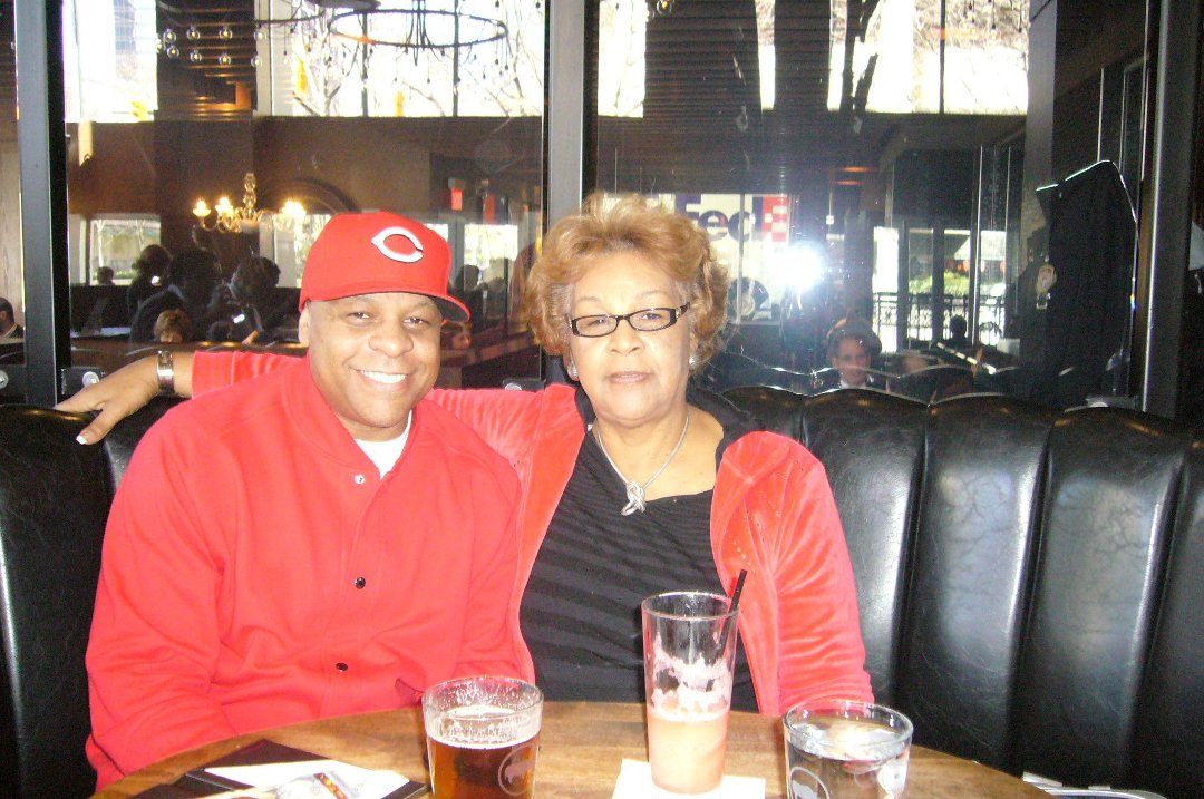 Joyce Wright's album, Profile Pictures