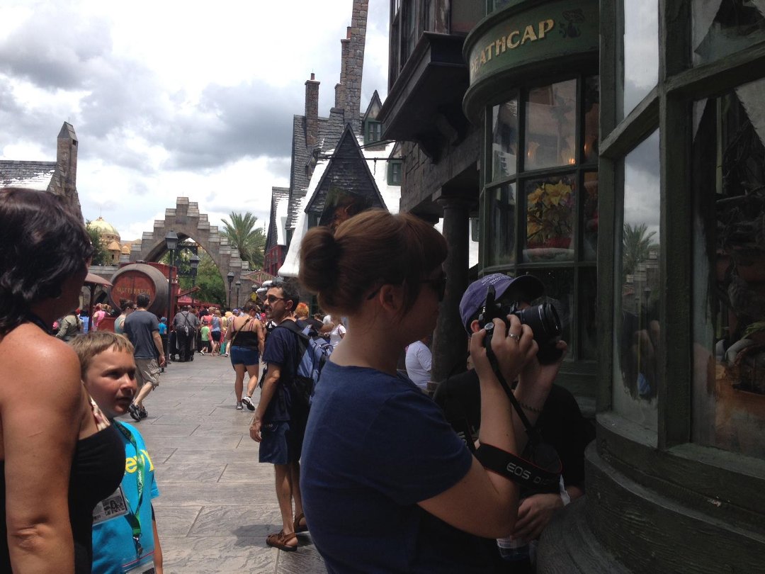 Lee James' album, Disney World