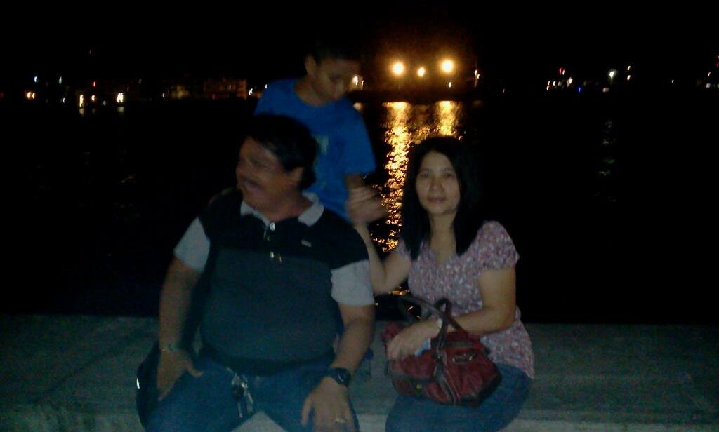 Violeta Azupardo's album, Mobile Uploads