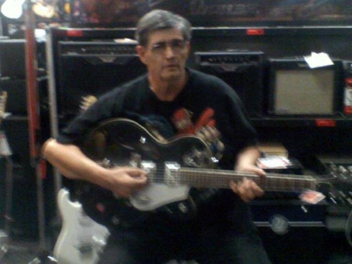 Howard Hickey's album, Profile Pictures