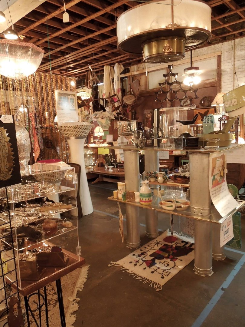 Amy Lucus' album, Mod Memories Booth at Ye Olde City Antique Mall