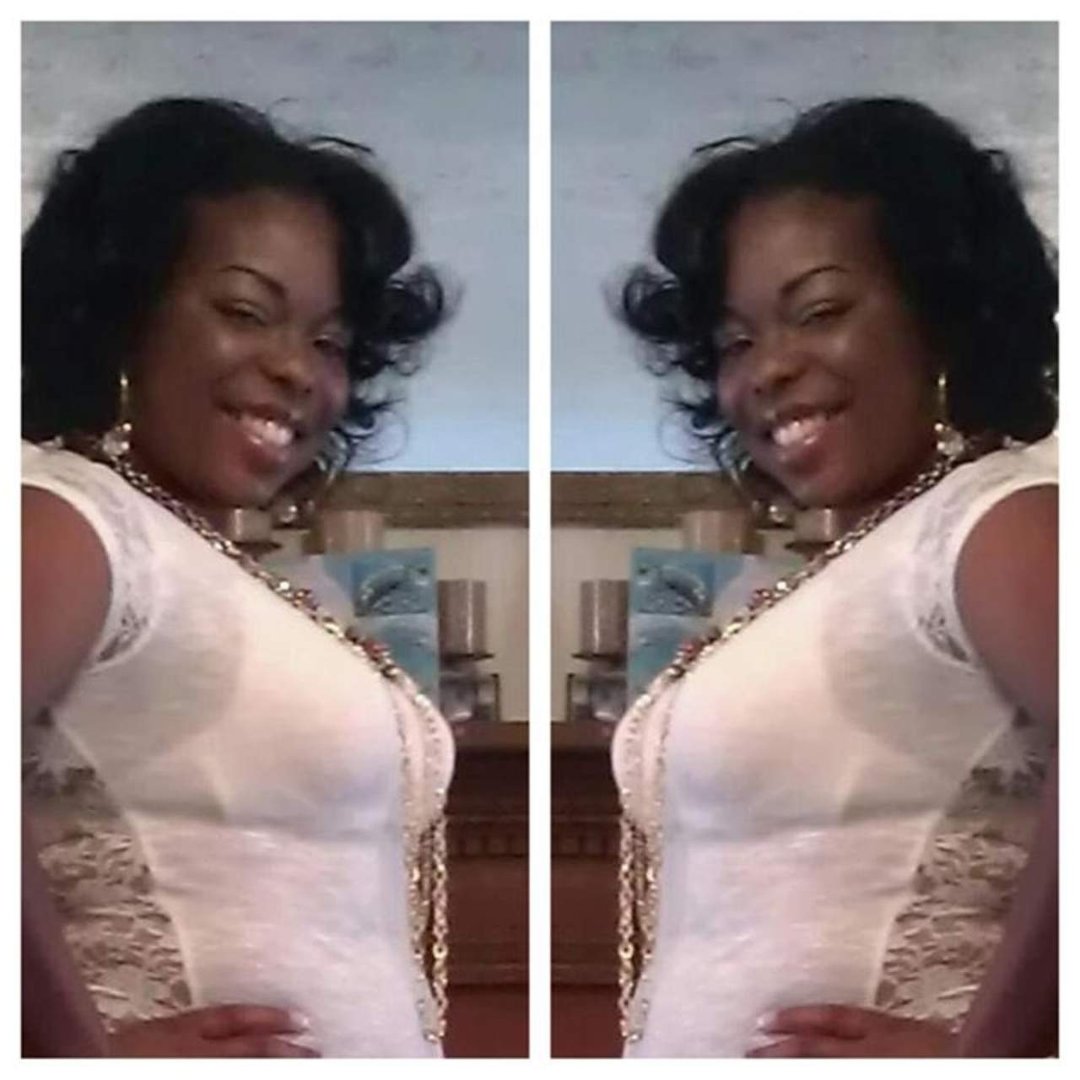 Aisha Adekunle's album, Mobile Uploads