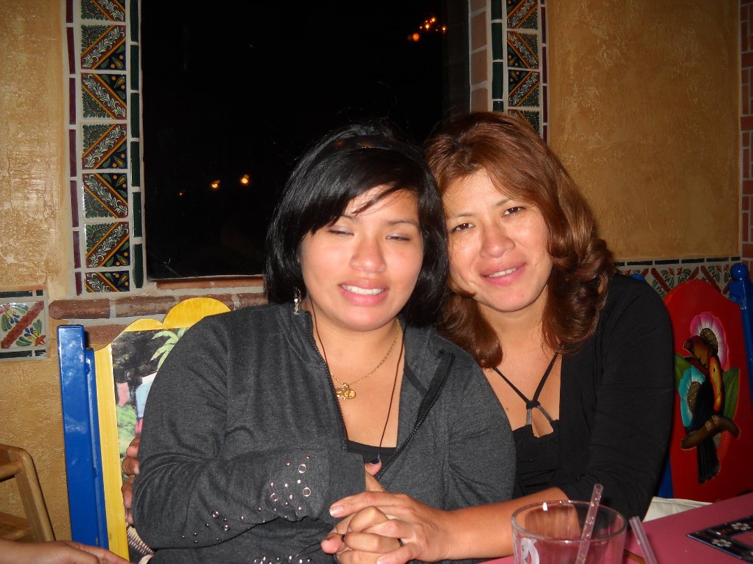 Flor Torres' Classmates profile album