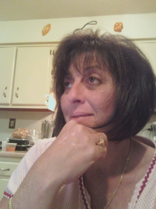 Elizabeth McCarthy's album, Profile Pictures