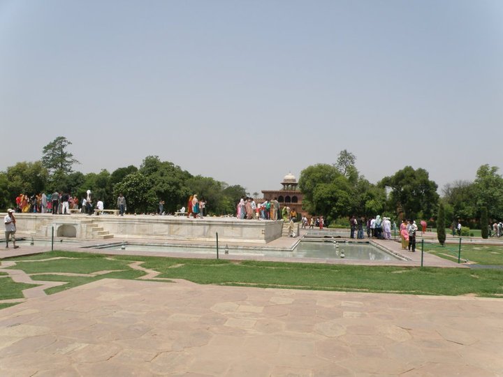 Gregorio Rivera's album, Taj Mahal