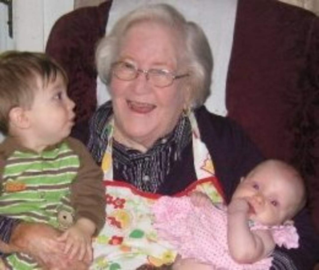 Marilyn Buzbee's album, Profile Pictures