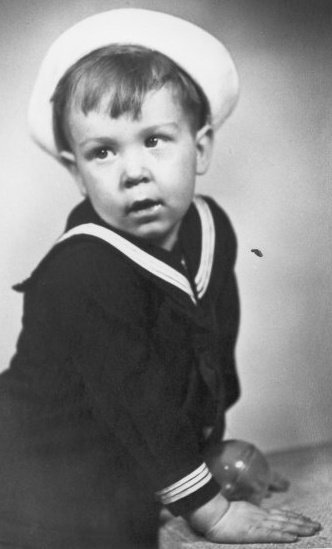 Edwin E. (Rusty) Simpson's album, Profile Pictures