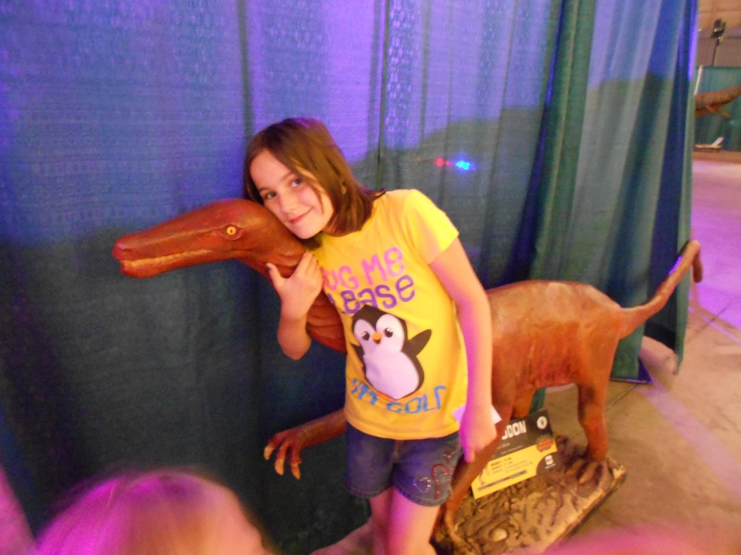 Cindy Lee's album, Discover The Dinosaurs