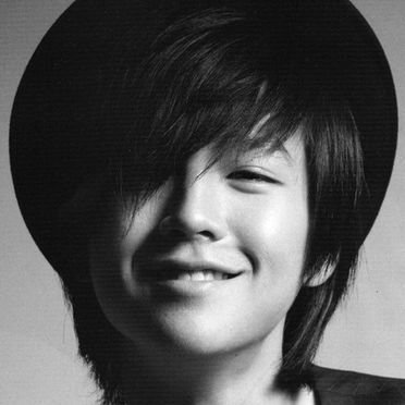Nur Zain's album, Geun Suk's Area .. :))