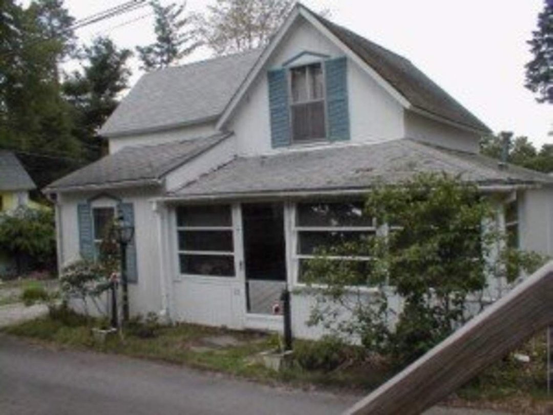 Nancy Berntsen's album, Houses, Buildings & Structures of Interest