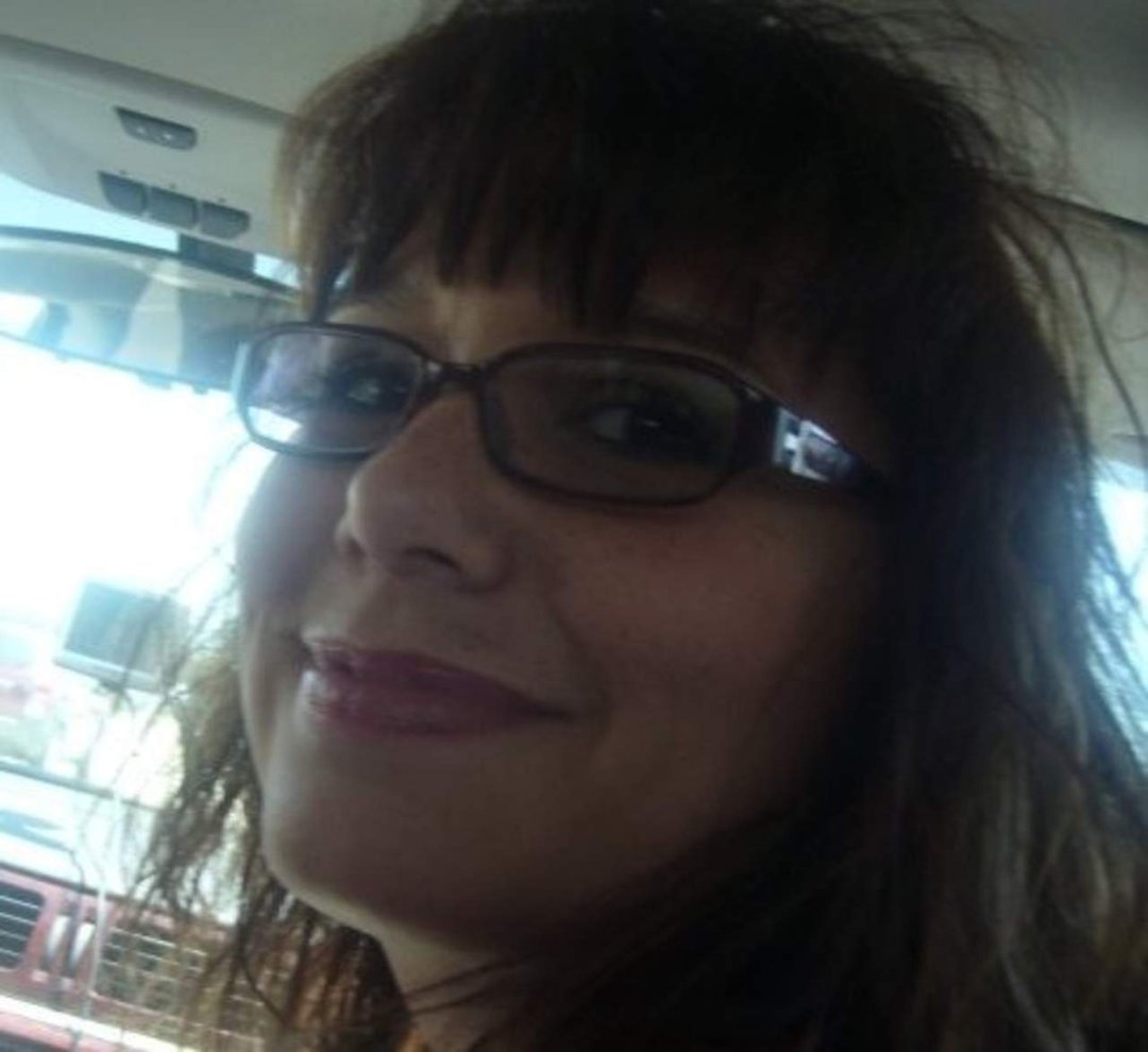 Dawn Sweetsir's album, Profile Pictures