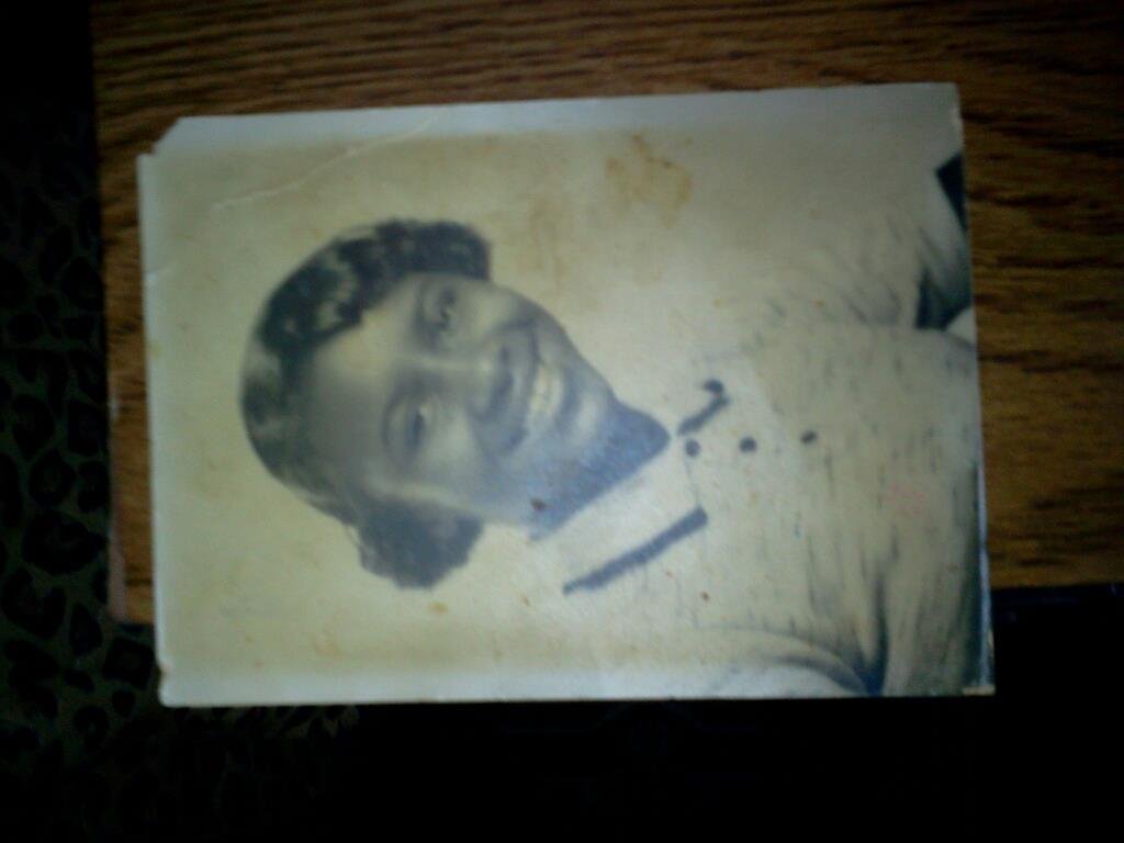 Earl Johnson's album, Mobile Uploads