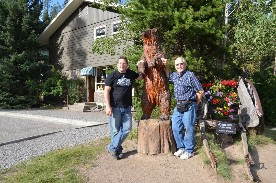 Sheldon Thunstrom's album, Profile Pictures