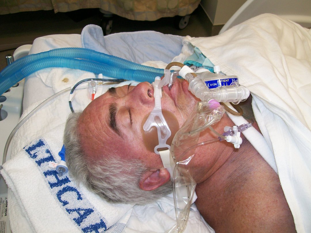 Michael Cavaiani's album, Hospital